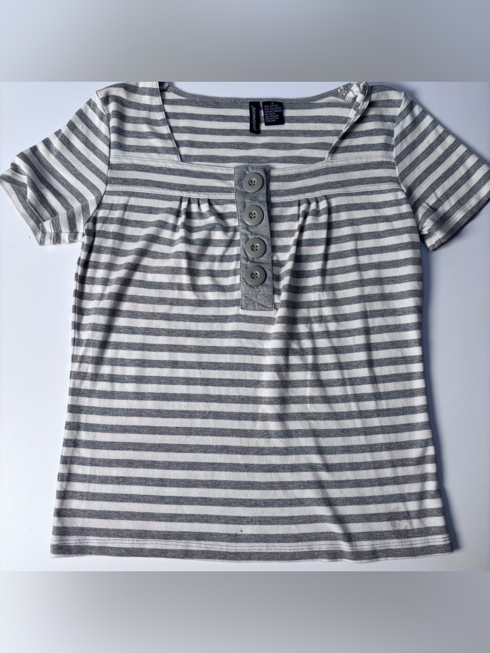 jason maxwell Gray and White Striped Short Sleeve Top